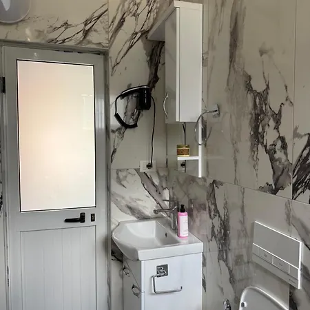 Rezidenca Inspire 3* Tirana